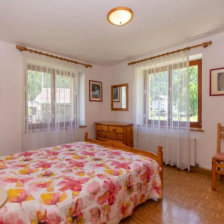 Lidia Apartman *